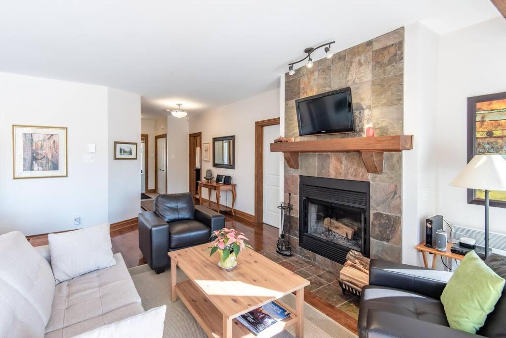 Condo On Golf Near Bike Trail W/ 2 Bdrm 2 Bath Mont-Tremblant Exterior photo